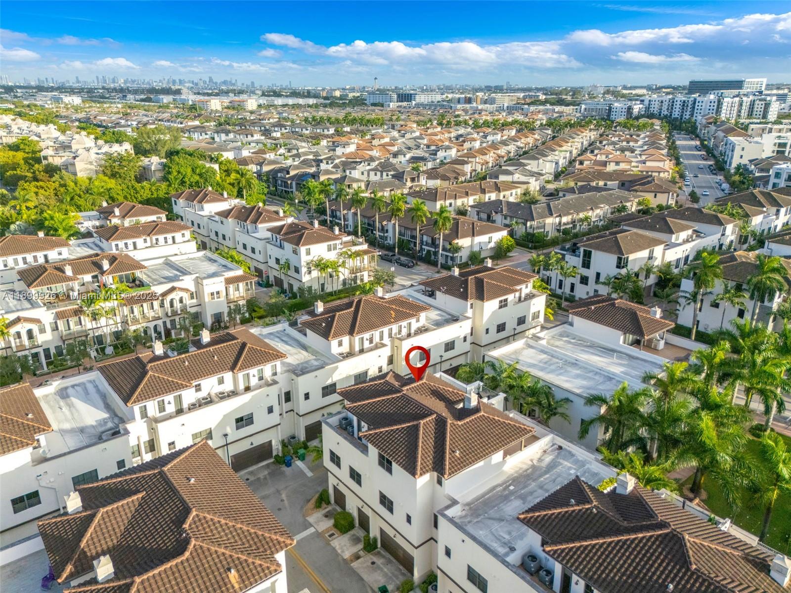 DOWNTOWN DORAL DUTCHER - Residential