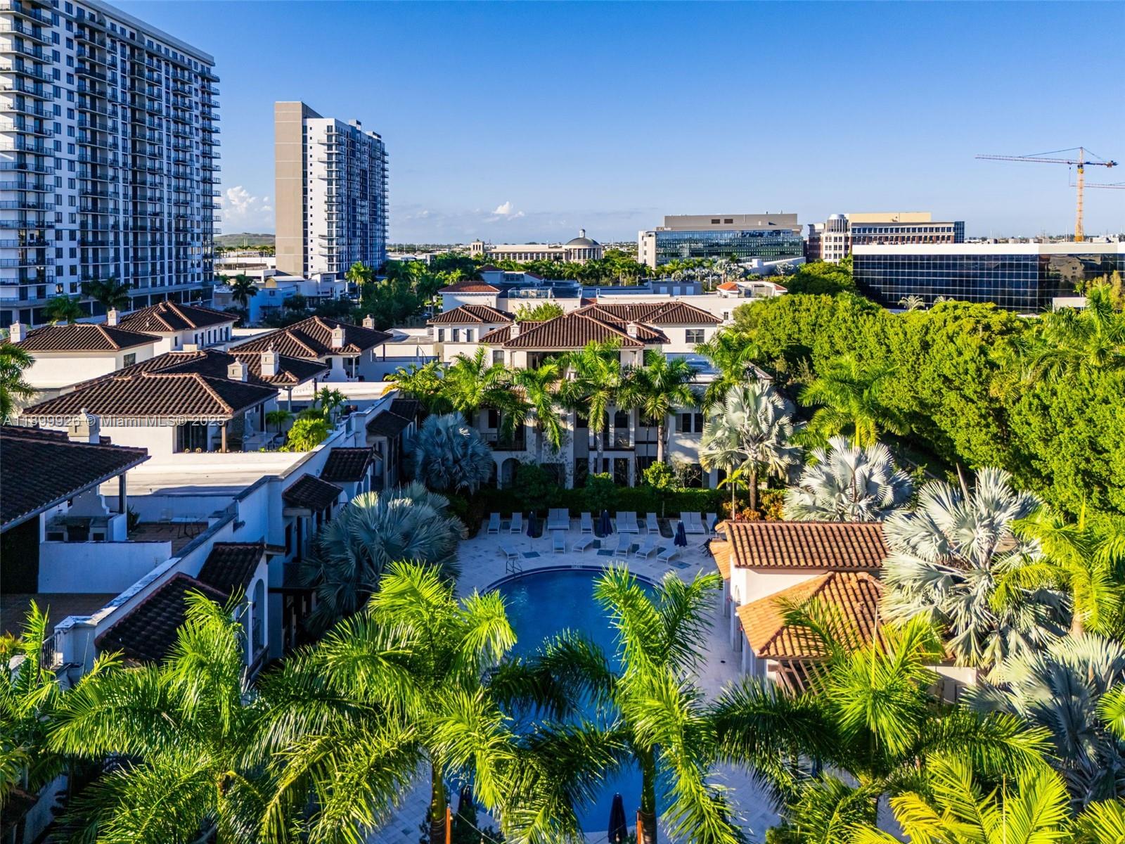 DOWNTOWN DORAL DUTCHER - Residential