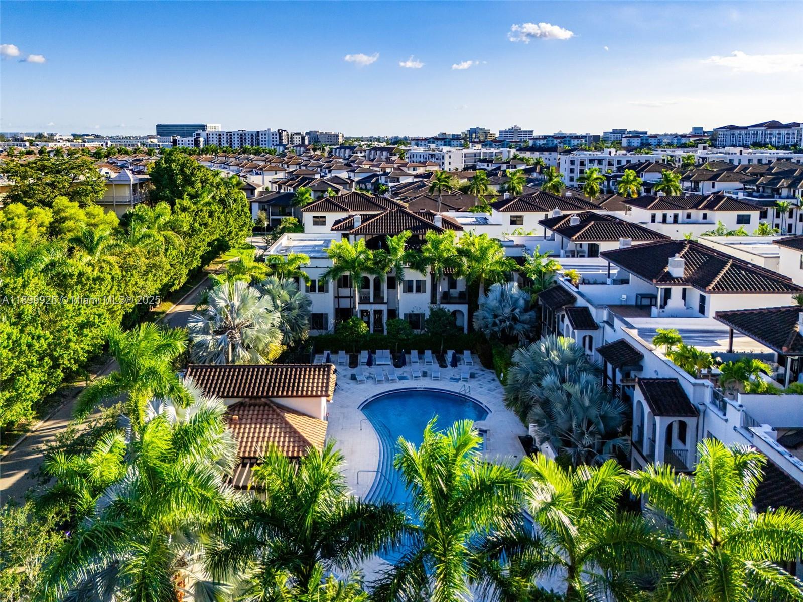 DOWNTOWN DORAL DUTCHER - Residential