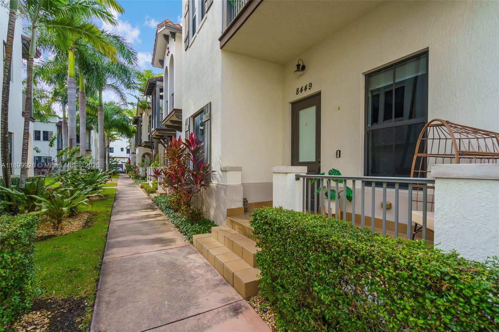 DOWNTOWN DORAL DUTCHER - Residential