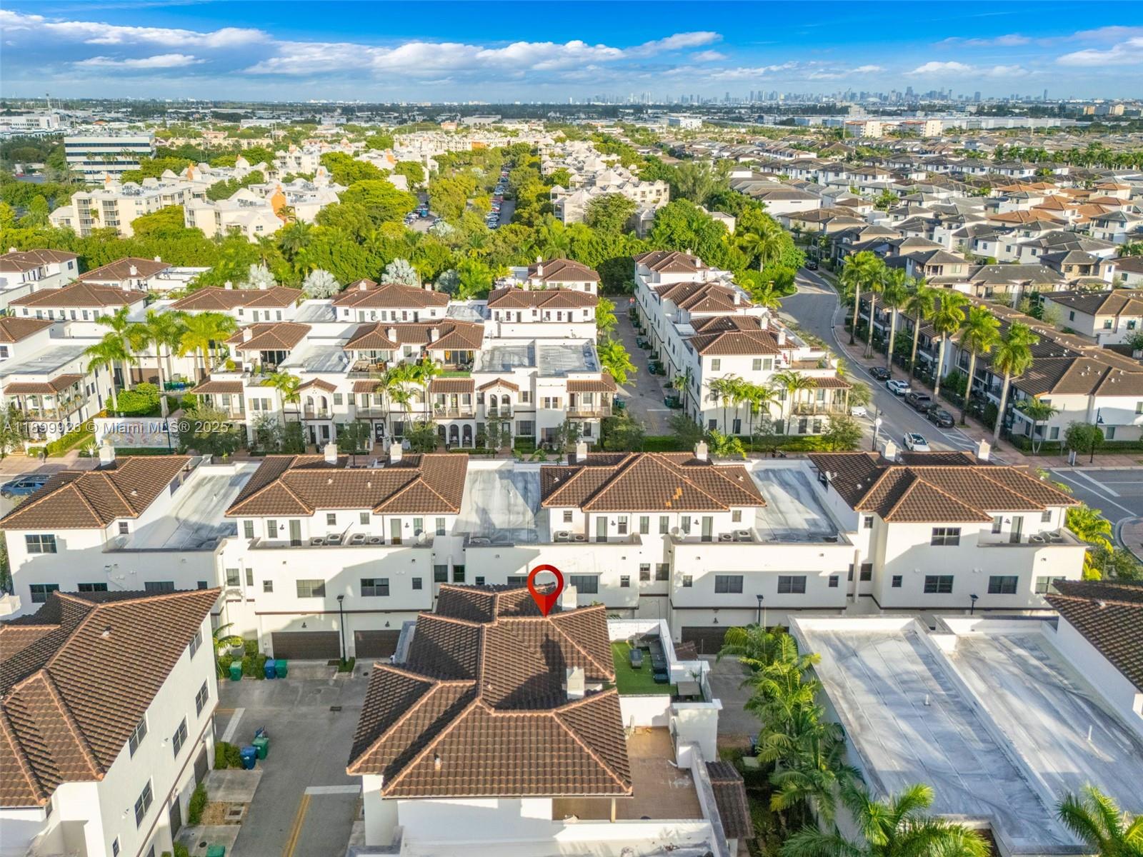 DOWNTOWN DORAL DUTCHER - Residential