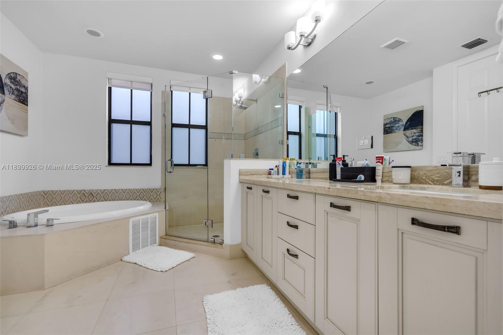 DOWNTOWN DORAL DUTCHER - Residential