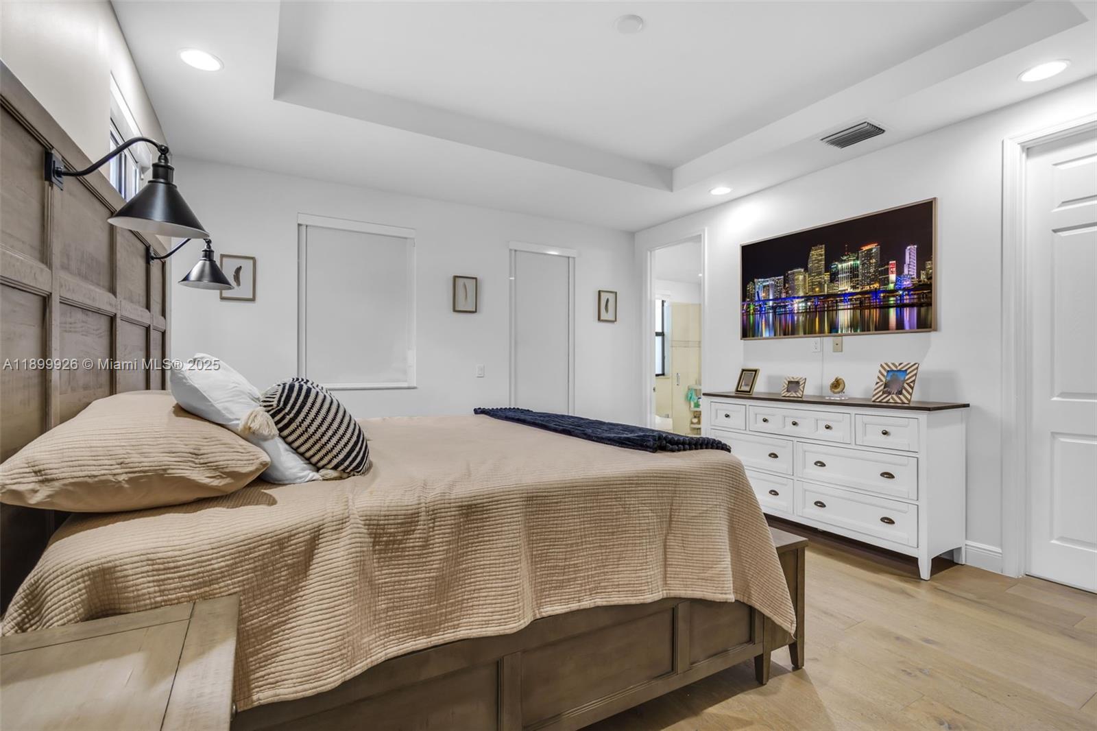 DOWNTOWN DORAL DUTCHER - Residential