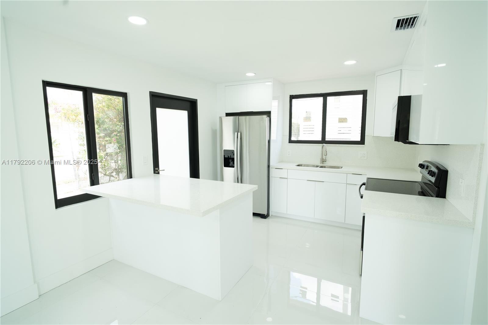 CENTRAL MANOR SEC 1 - Residential Lease