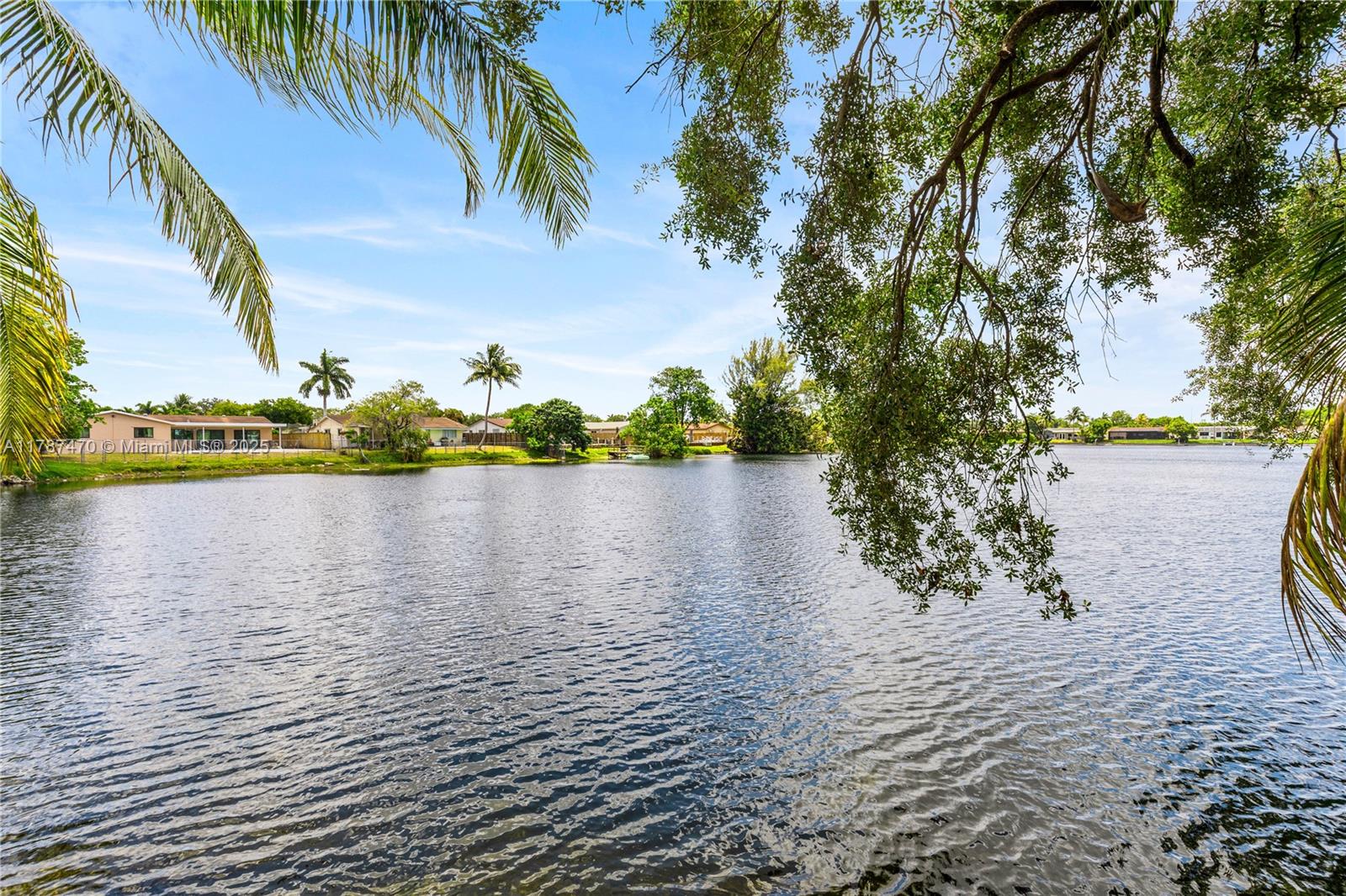 Property for Sale at 8956 Palm Tree Ln 8956, Pembroke Pines, Miami-Dade County, Florida - Bedrooms: 2 
Bathrooms: 2  - $279,900