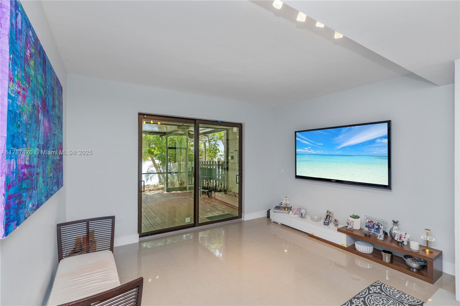 WESTVIEW CONDOMINIUM NOONE - Residential