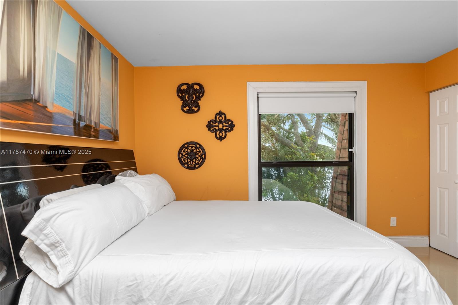 WESTVIEW CONDOMINIUM NOONE - Residential