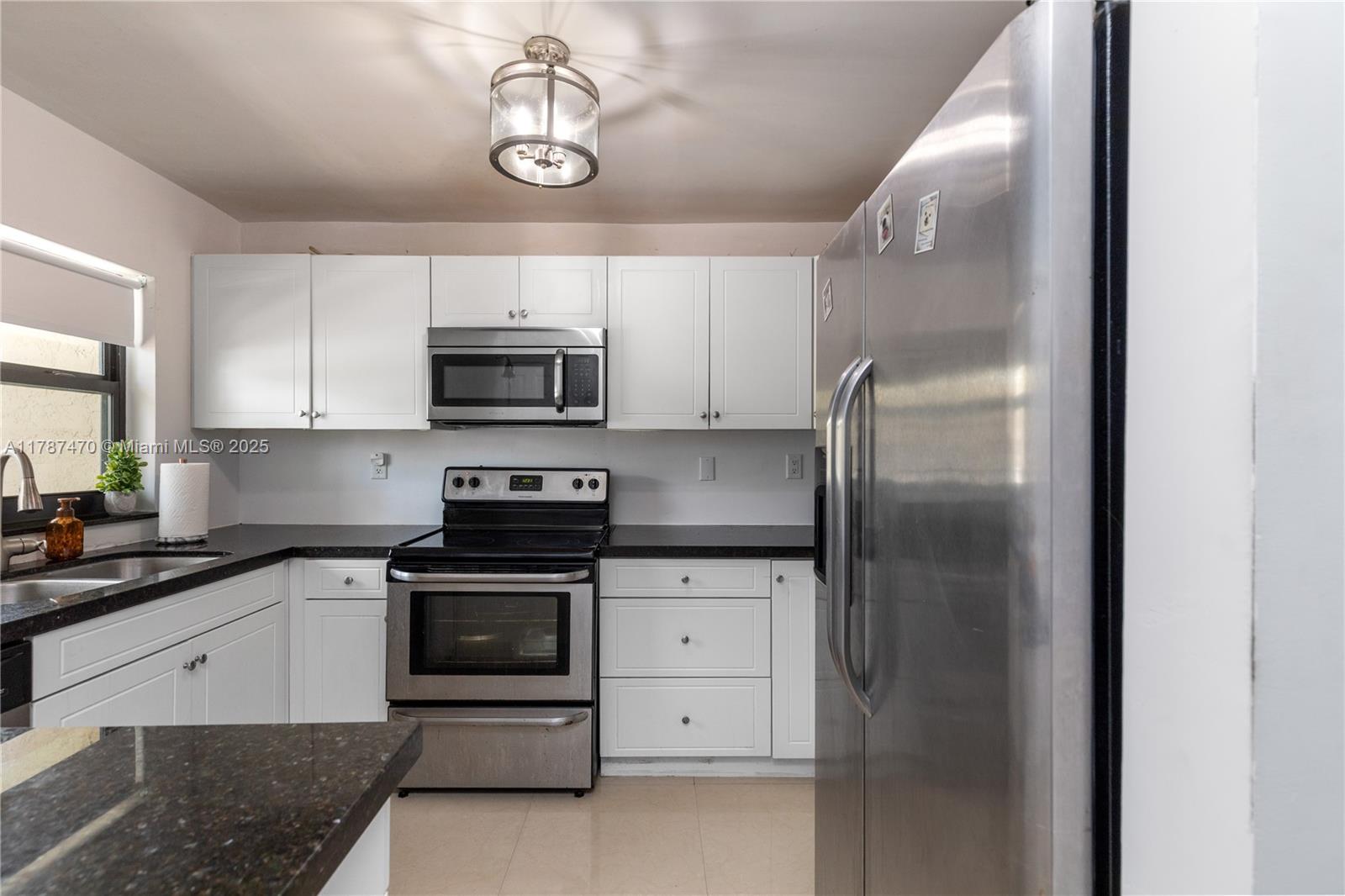 WESTVIEW CONDOMINIUM NOONE - Residential