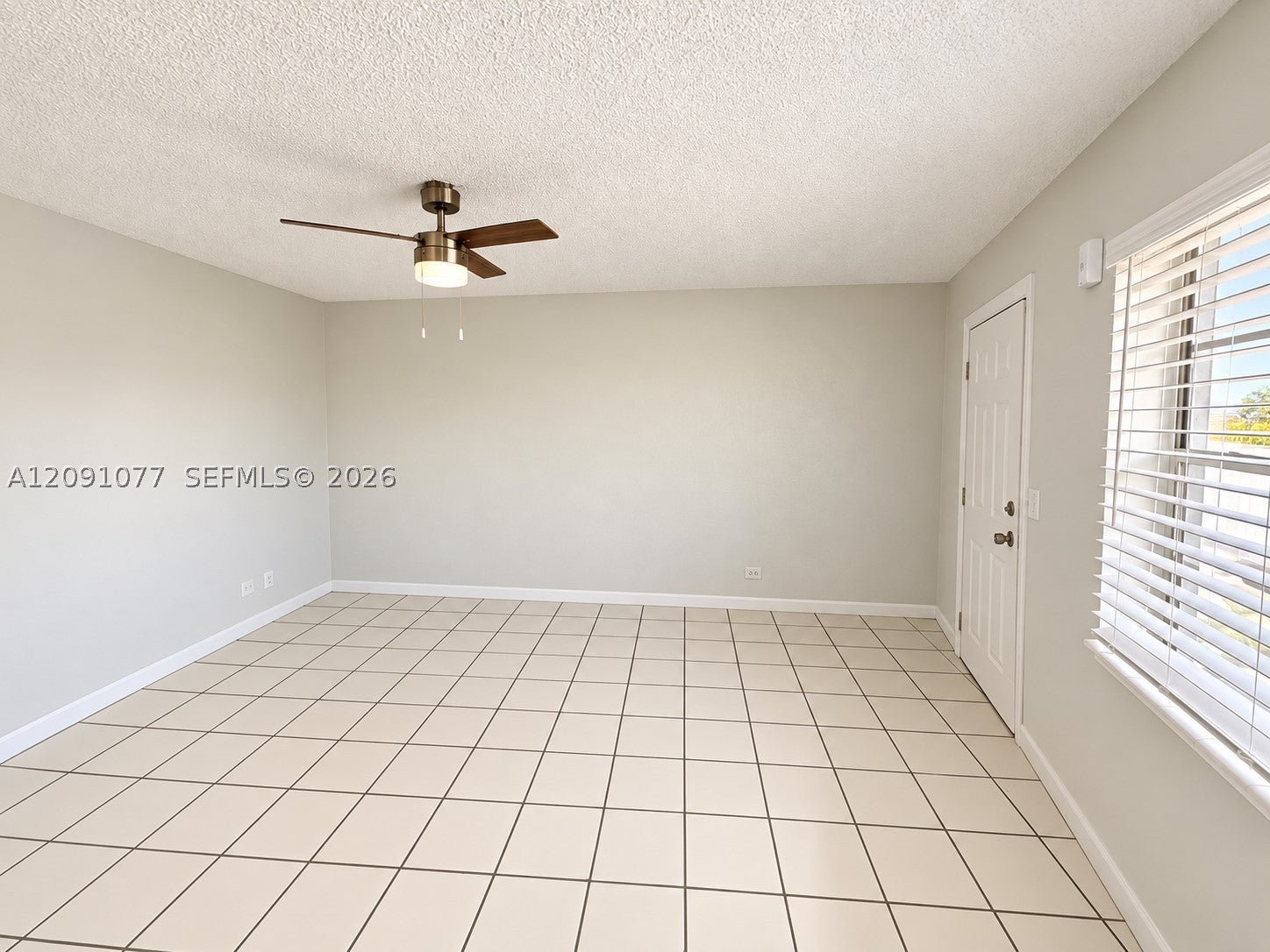 1610 NW N River Dr 206