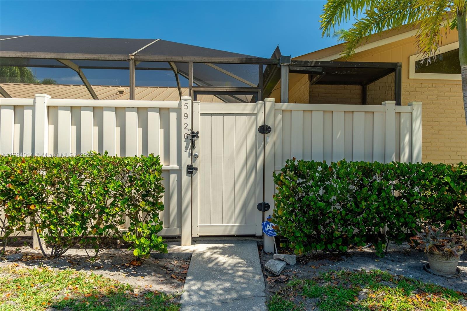 WESTWOOD GARDENS 3 - Residential