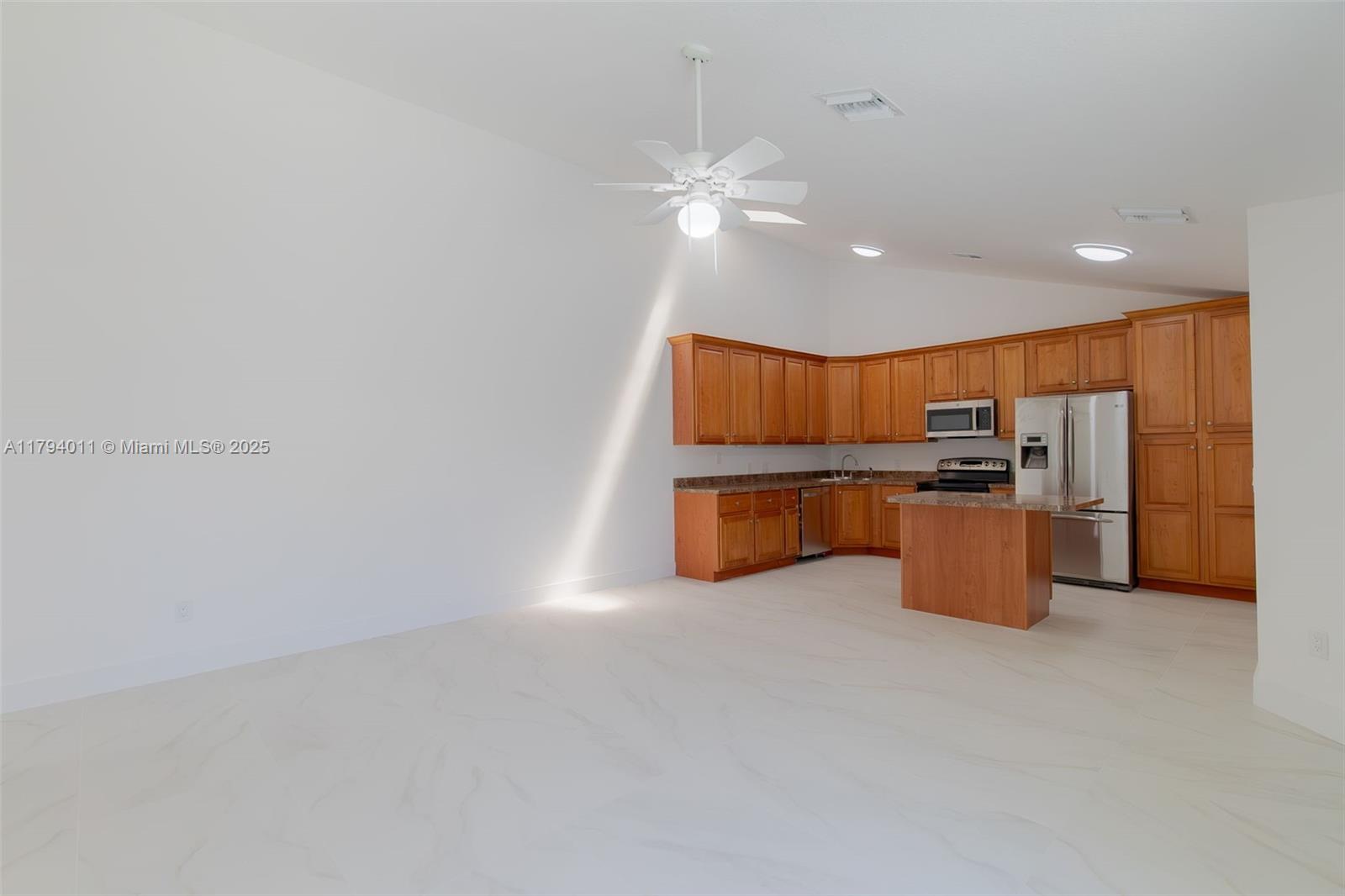 WESTWOOD GARDENS 3 - Residential