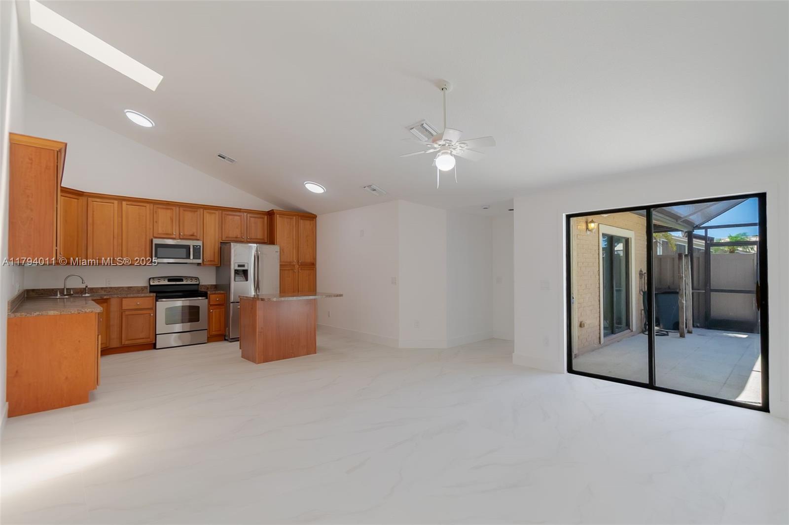 WESTWOOD GARDENS 3 - Residential