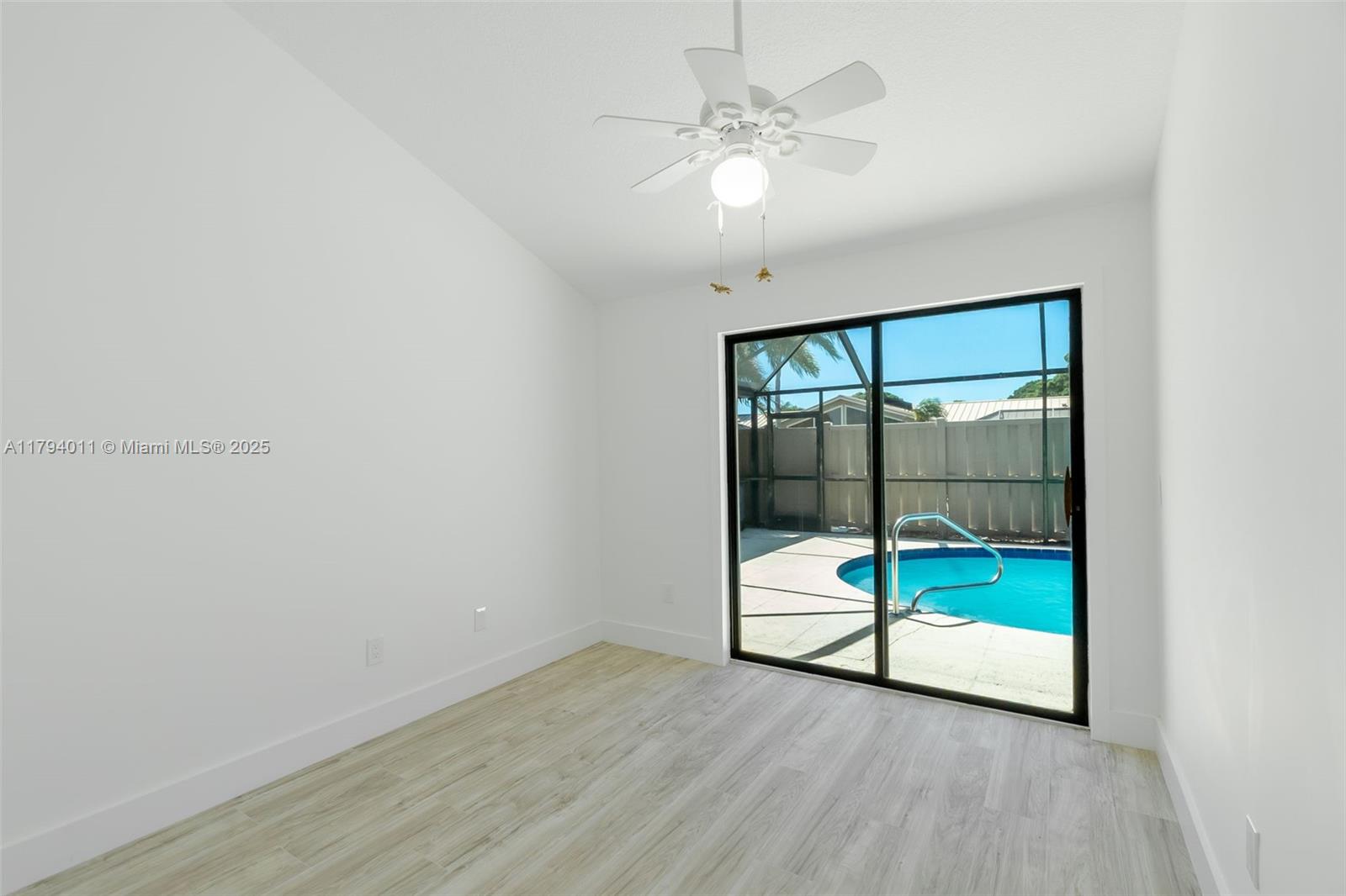 WESTWOOD GARDENS 3 - Residential