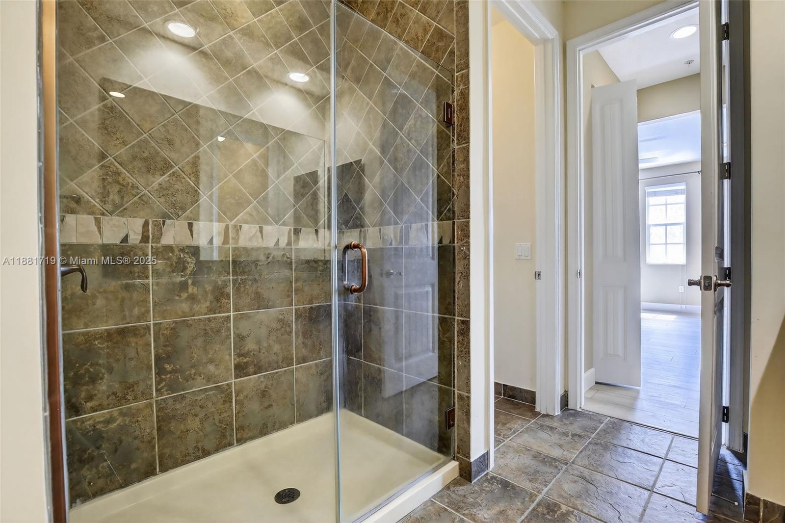 MONTCLAIR CONDO - Residential