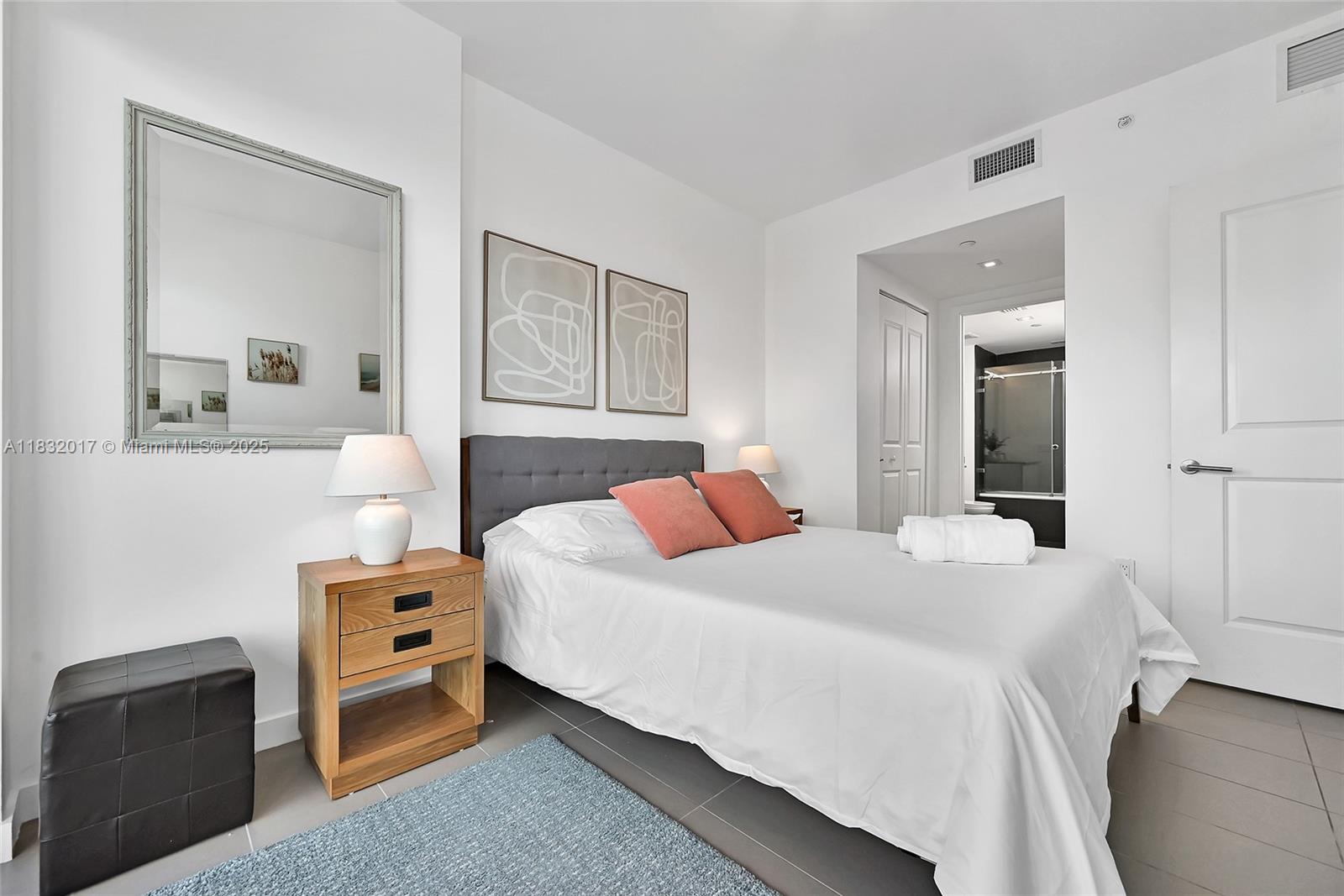 CANVAS CONDO - Residential