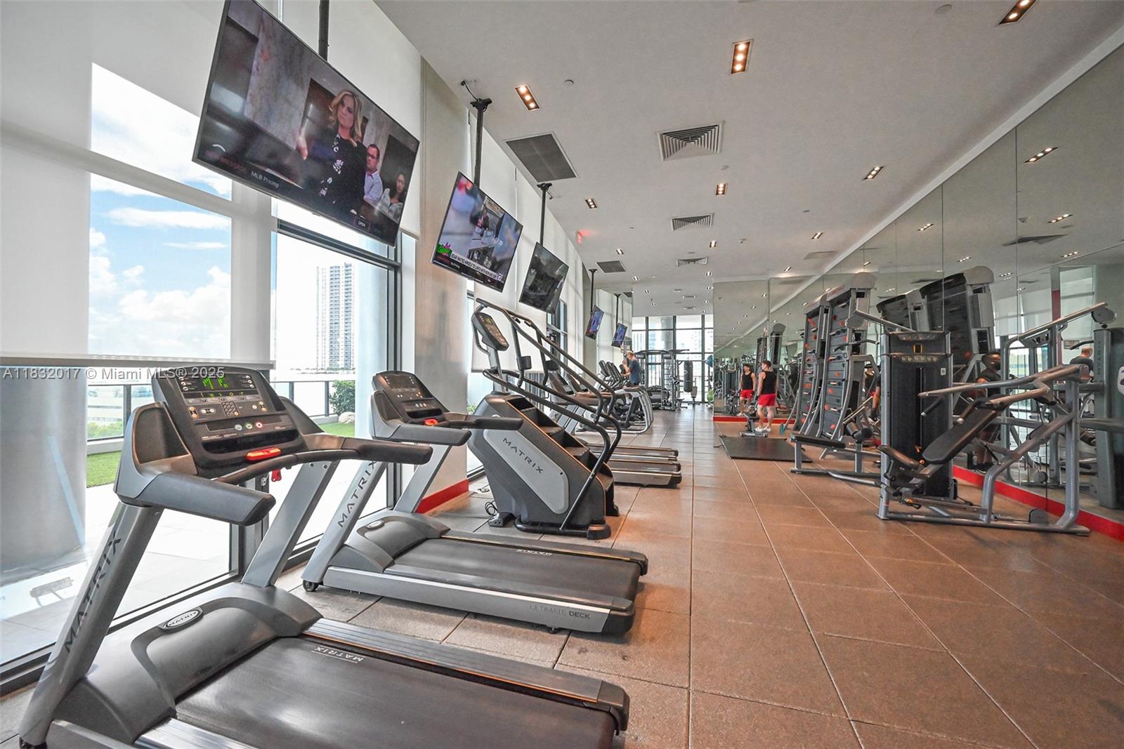 CANVAS CONDO - Residential