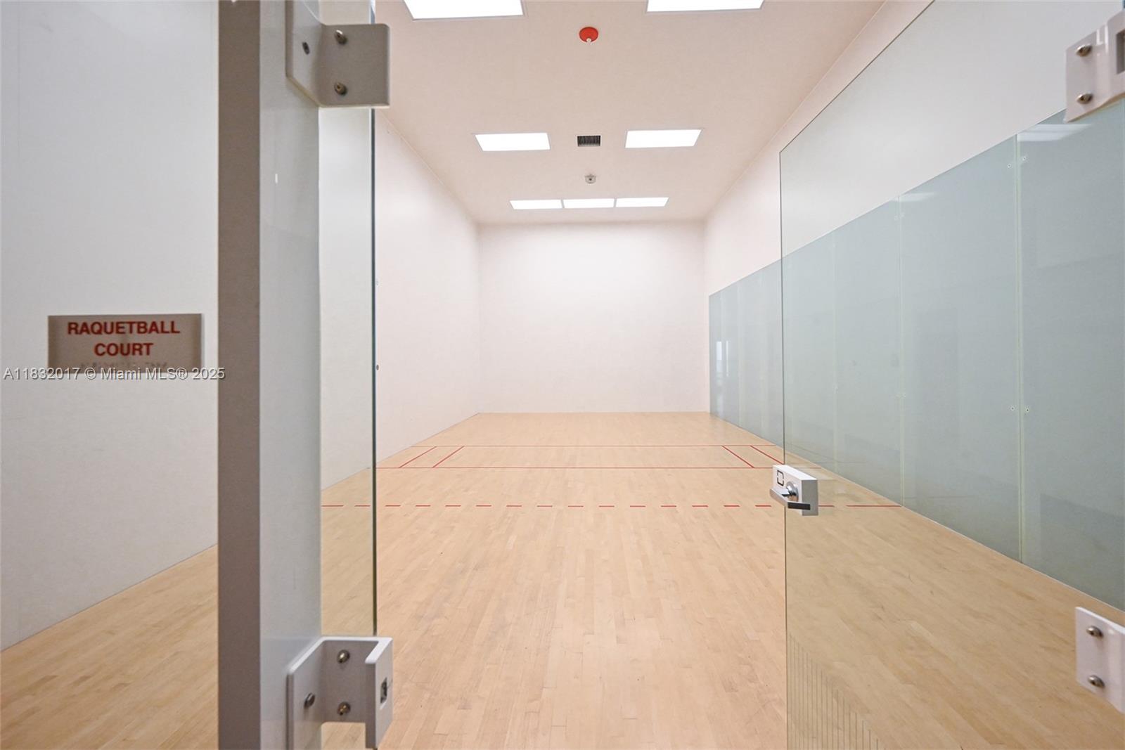 CANVAS CONDO - Residential