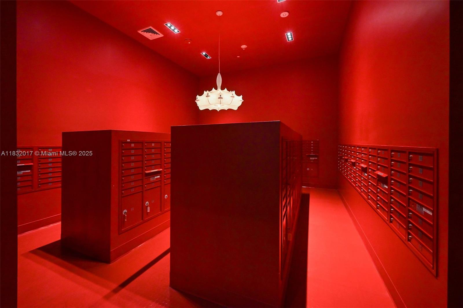 CANVAS CONDO - Residential