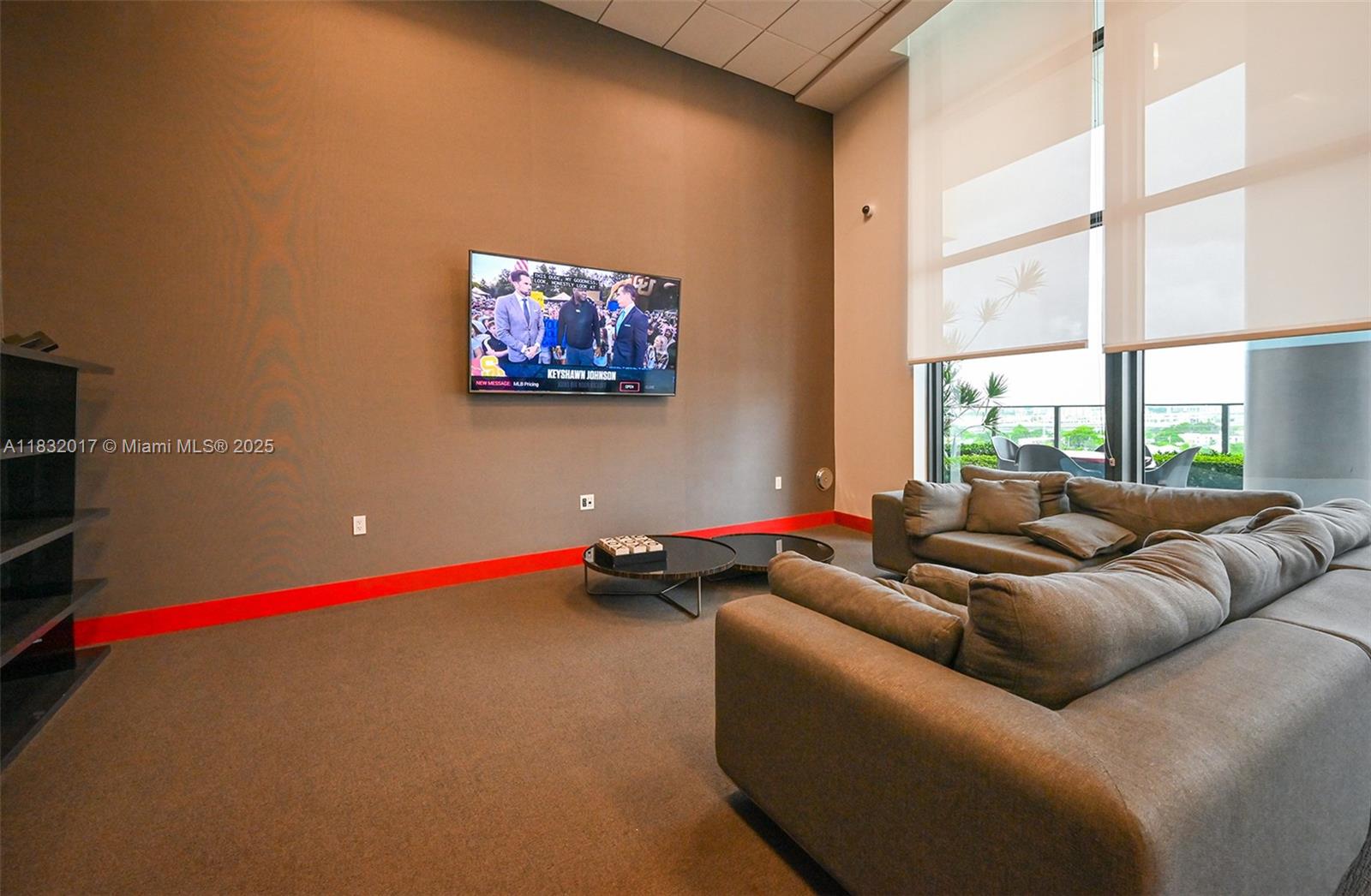 CANVAS CONDO - Residential