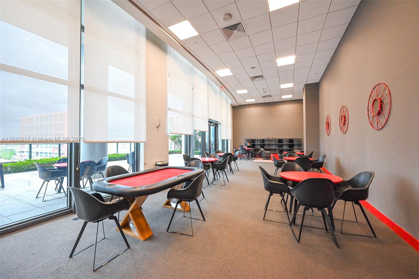 CANVAS CONDO - Residential