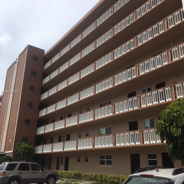 MEADOWBROOK TOWERS I COND - Residential Lease