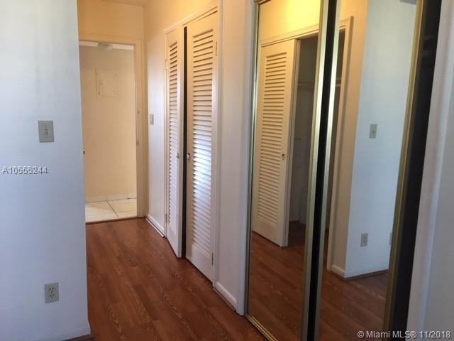 MEADOWBROOK TOWERS I COND - Residential Lease
