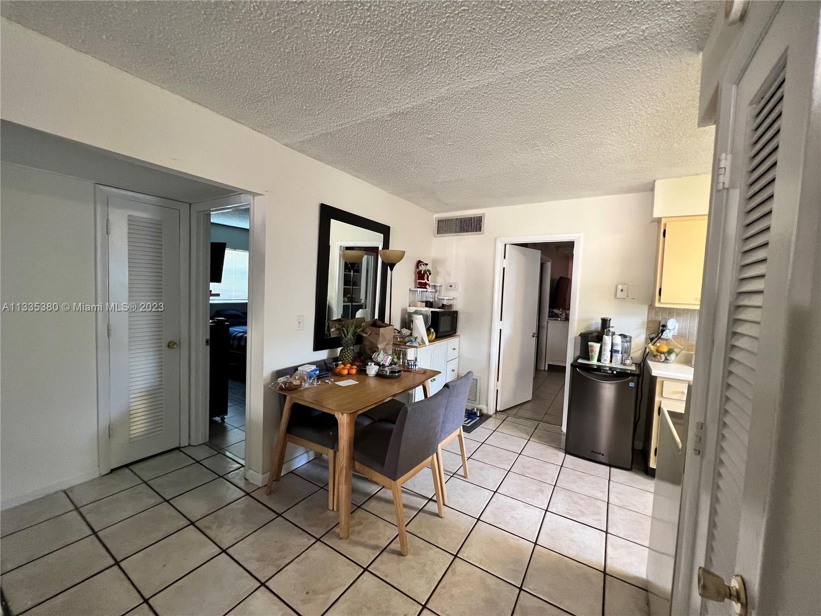 ELMVALE CONDO - Residential