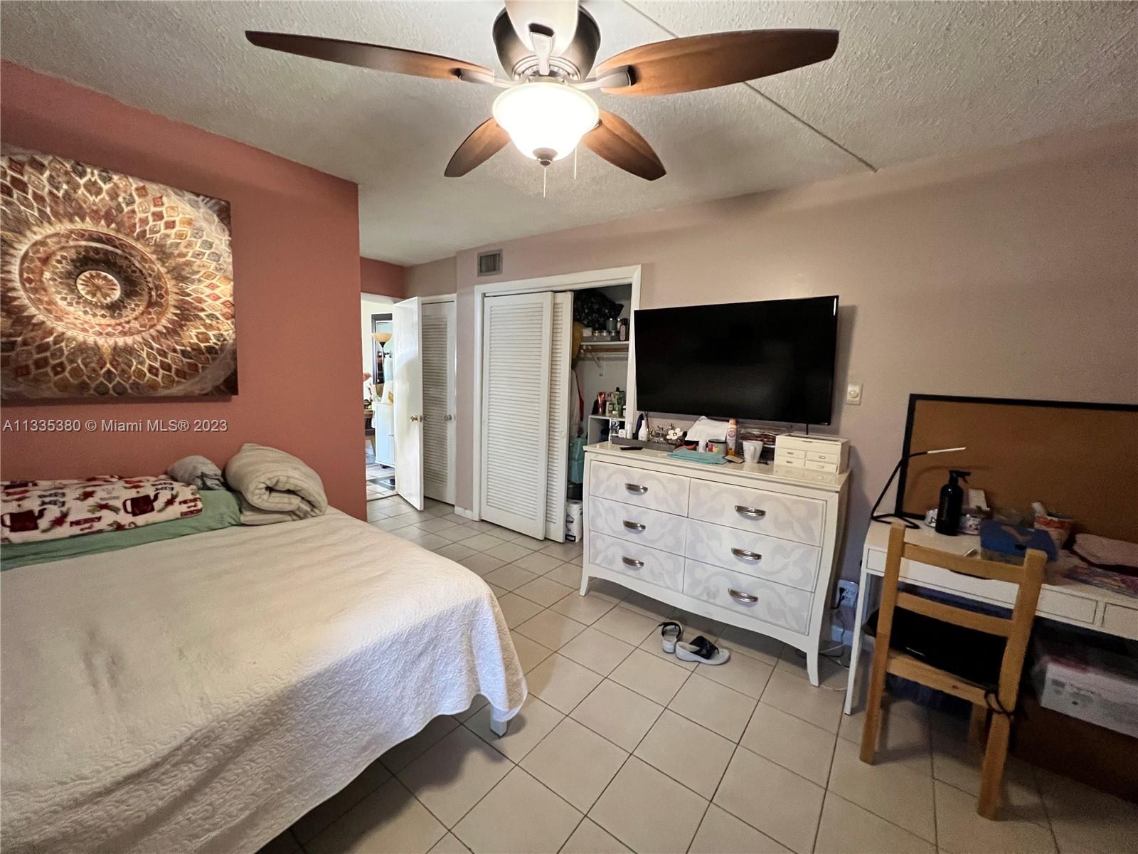 ELMVALE CONDO - Residential