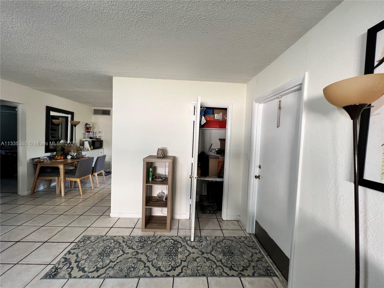 ELMVALE CONDO - Residential