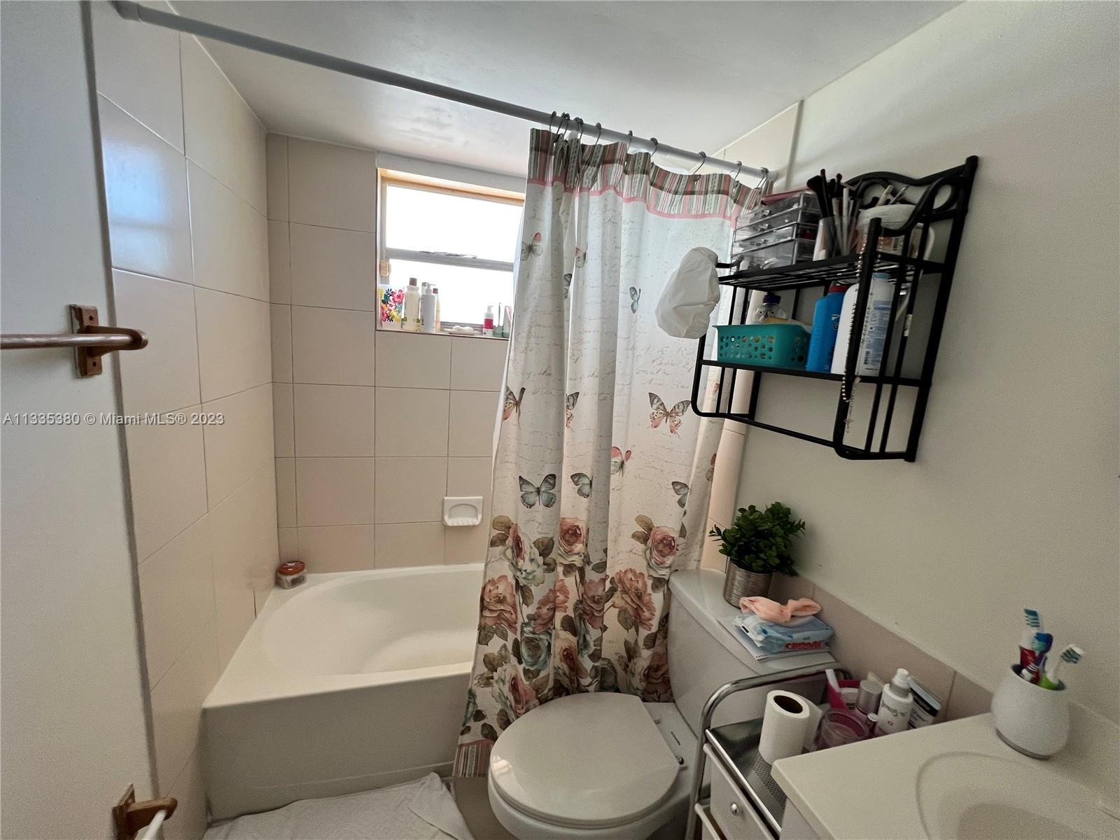 ELMVALE CONDO - Residential