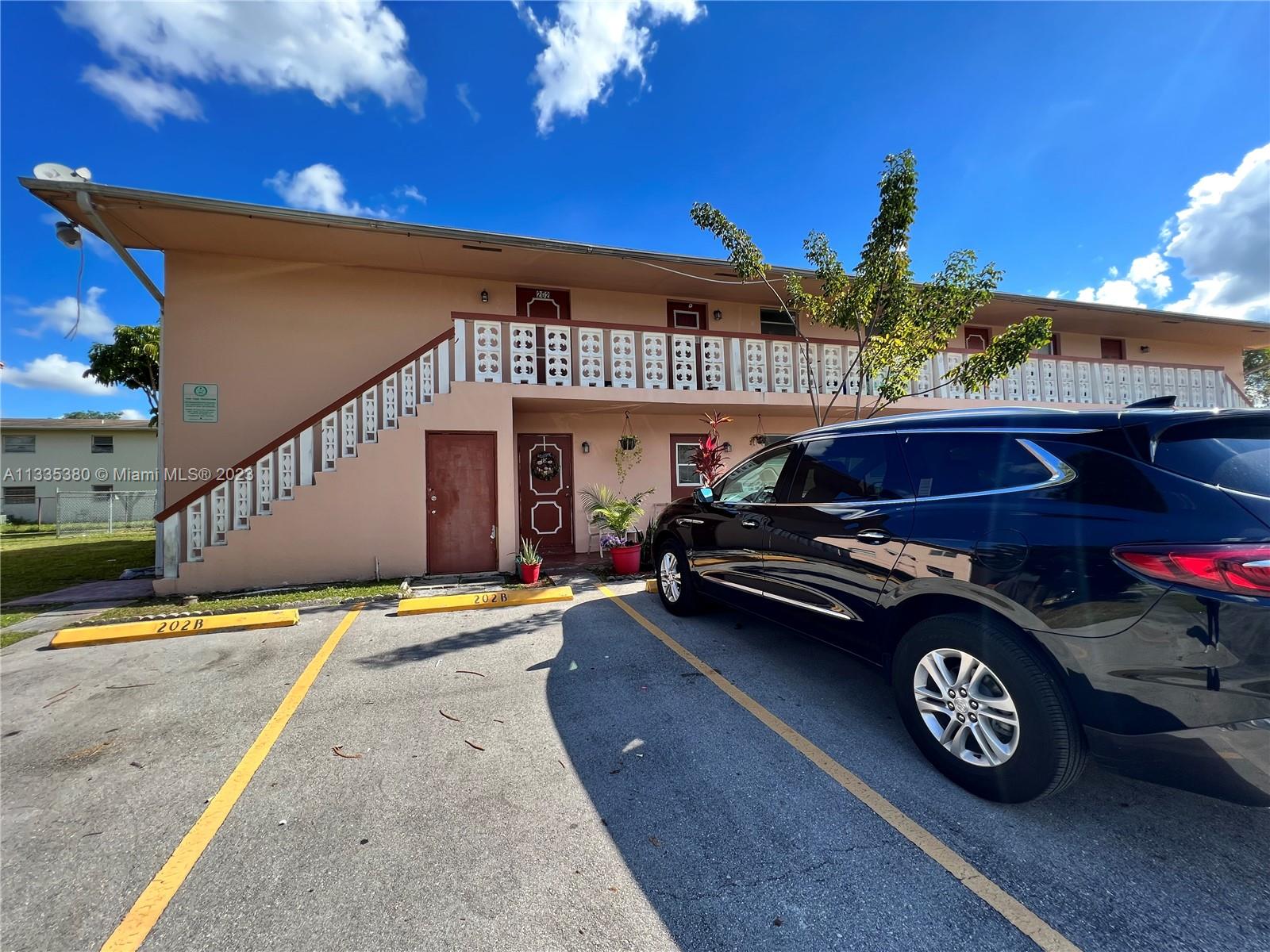 ELMVALE CONDO - Residential