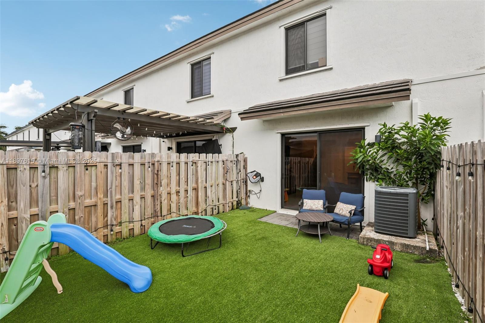 MC RESIDENTIAL - Residential