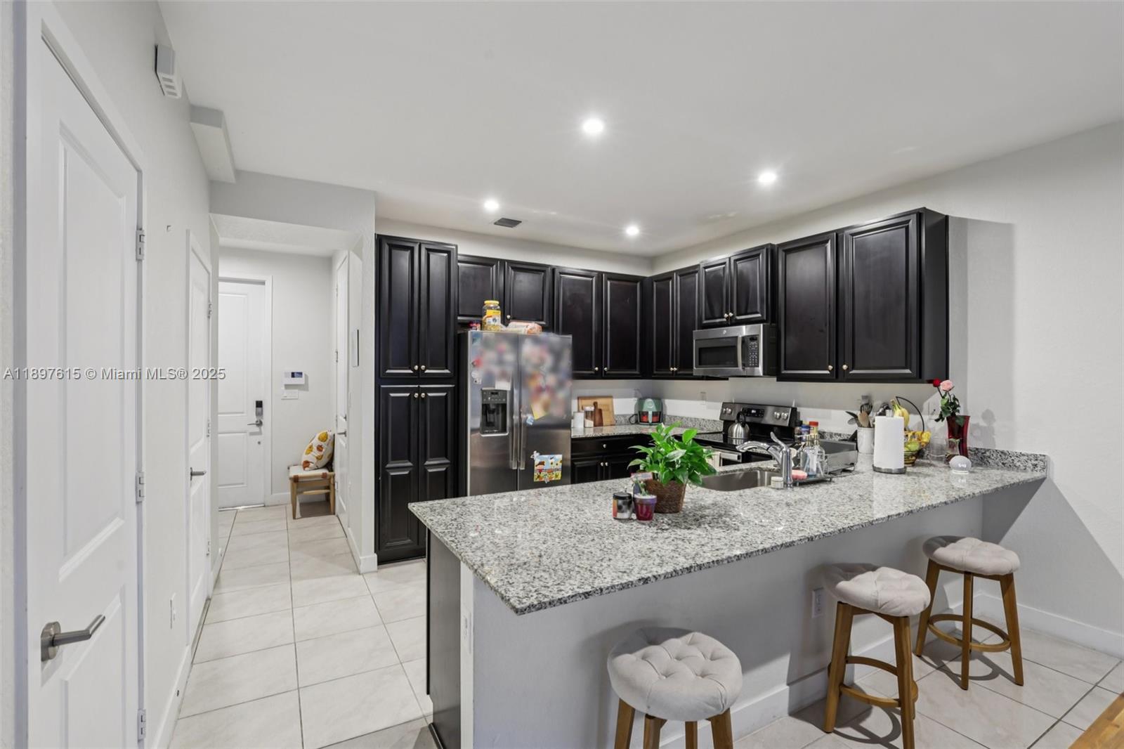 MC RESIDENTIAL - Residential