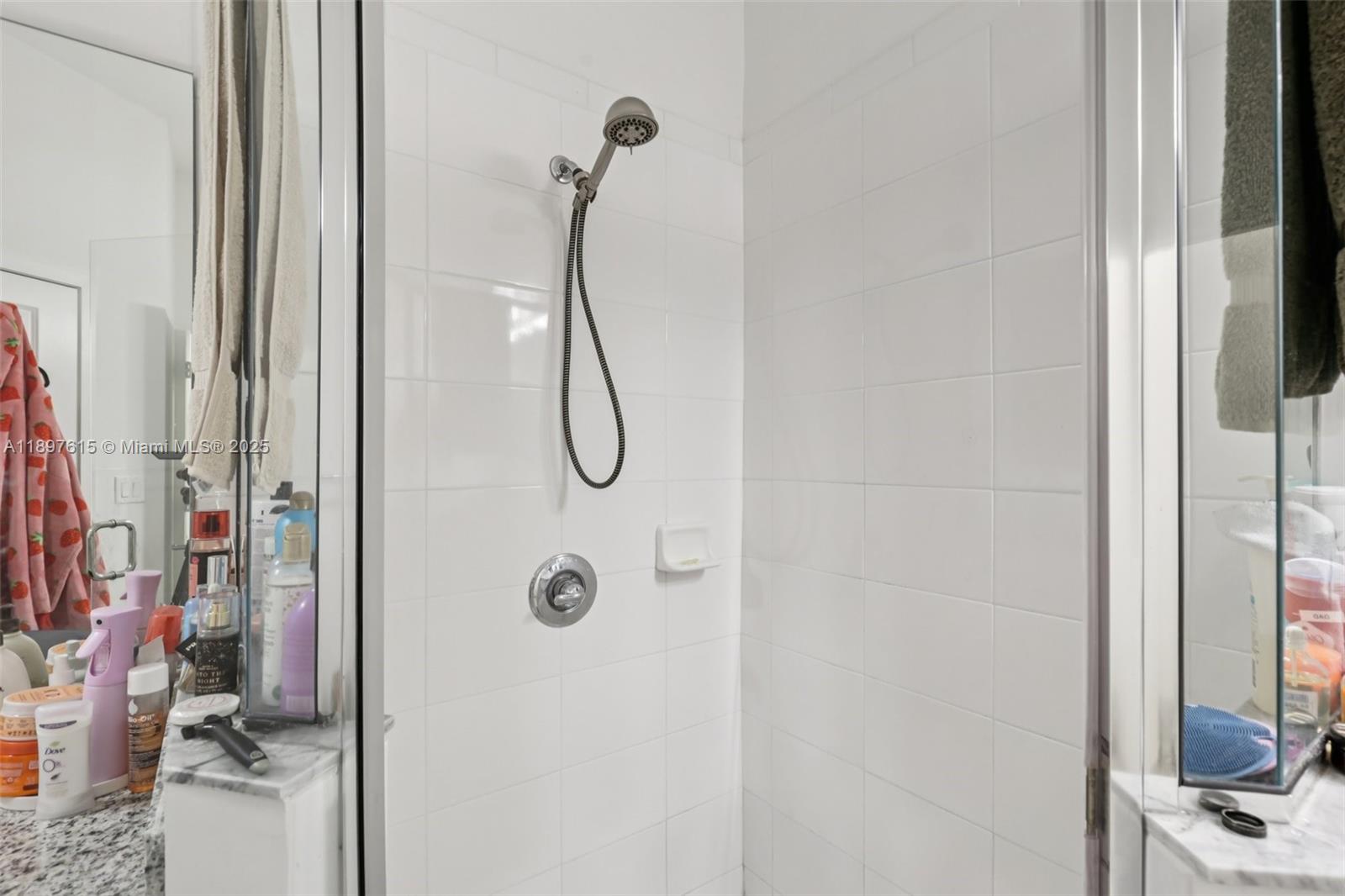 MC RESIDENTIAL - Residential