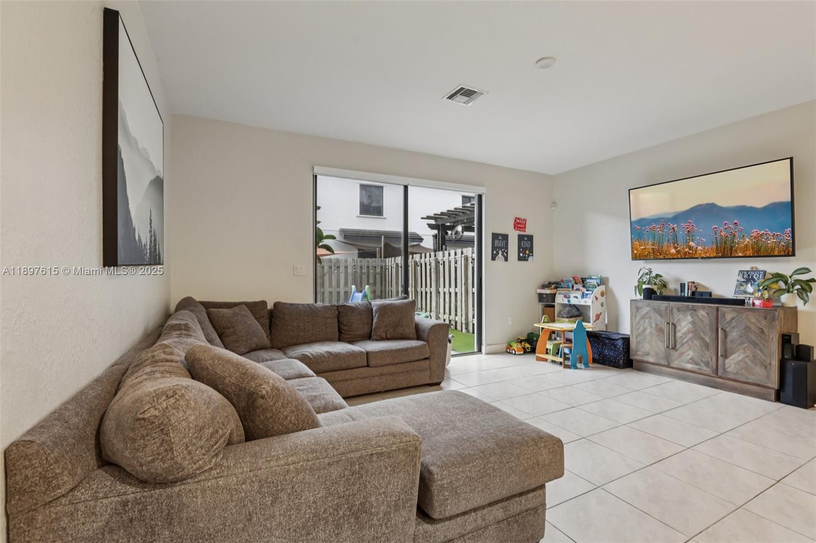 MC RESIDENTIAL - Residential