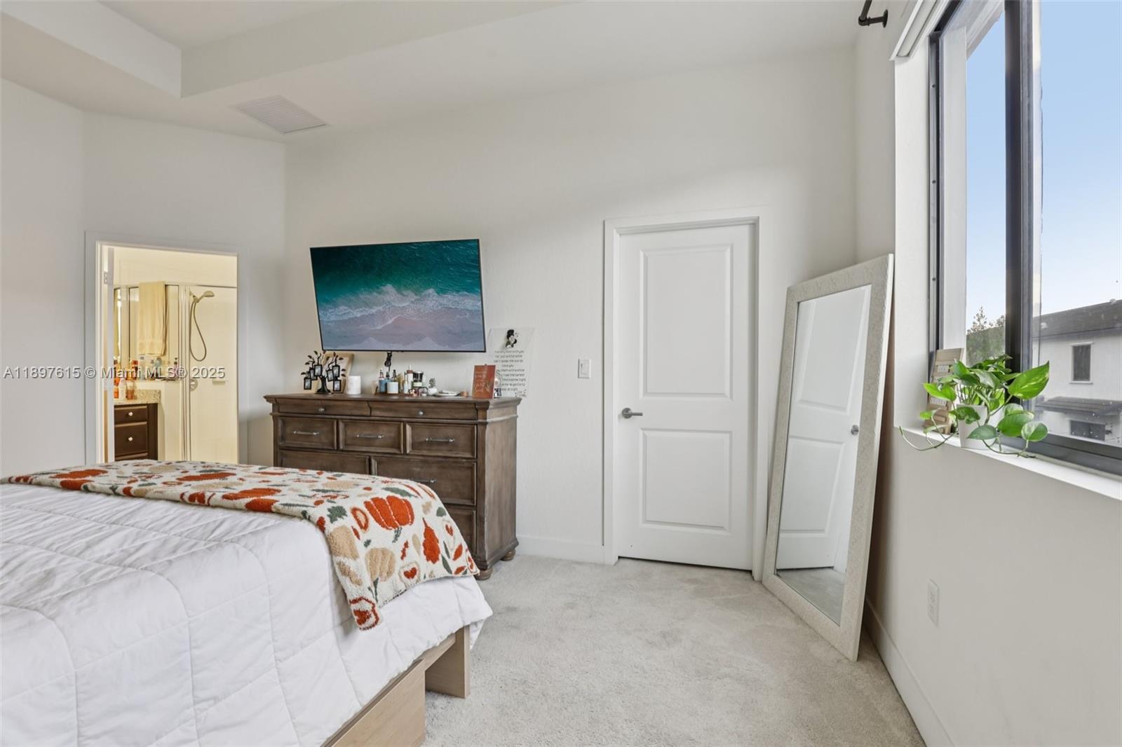 MC RESIDENTIAL - Residential