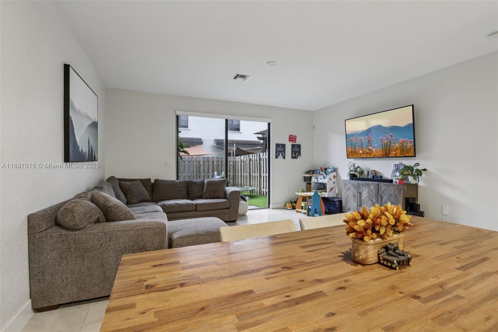 MC RESIDENTIAL - Residential