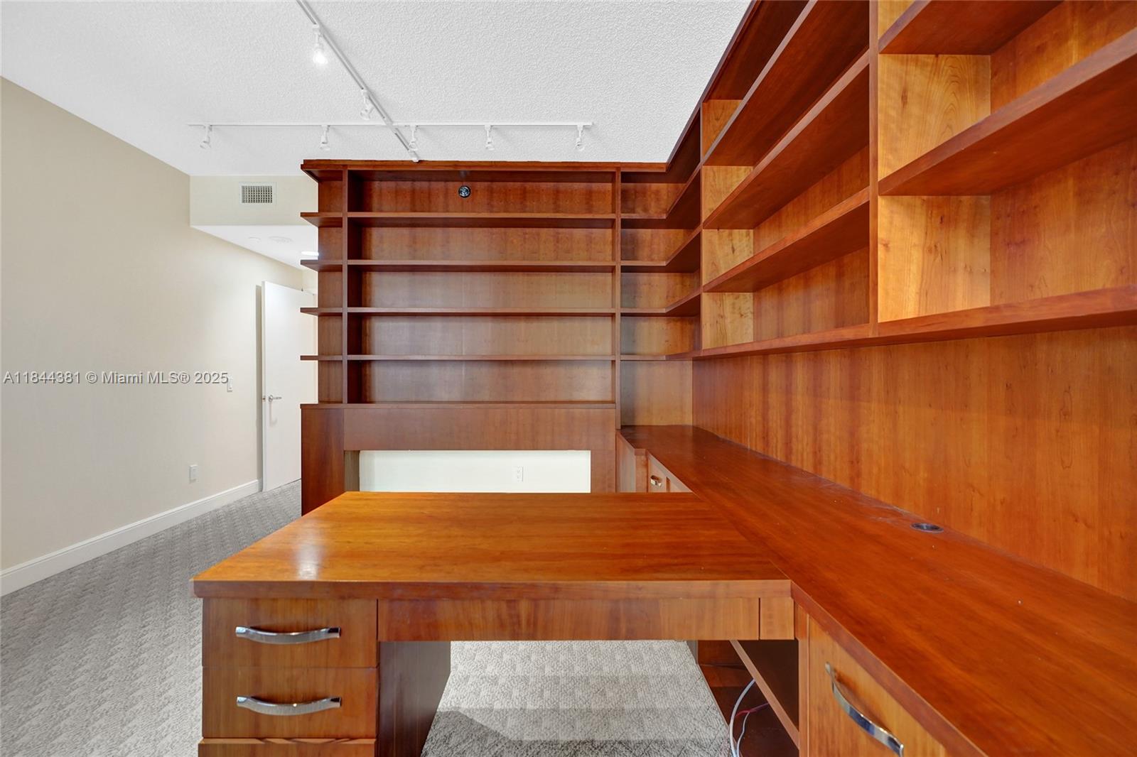 ATLANTIC II AT THE POINT - Residential Lease