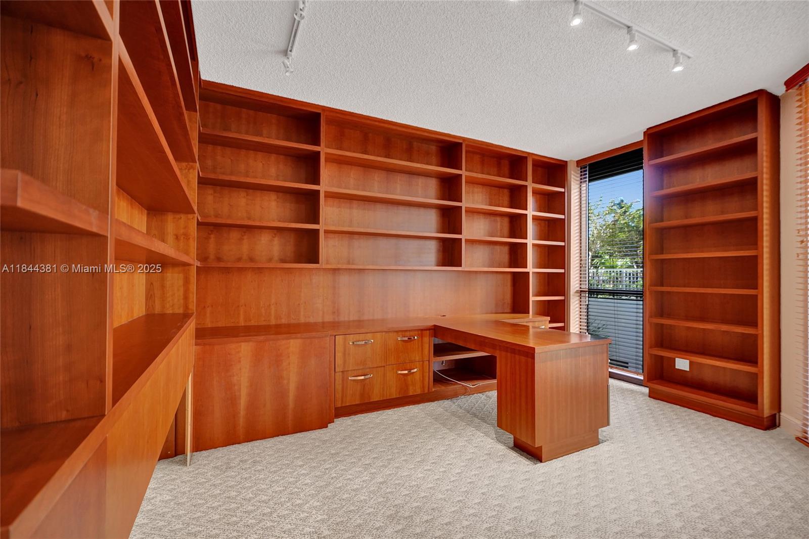 ATLANTIC II AT THE POINT - Residential Lease