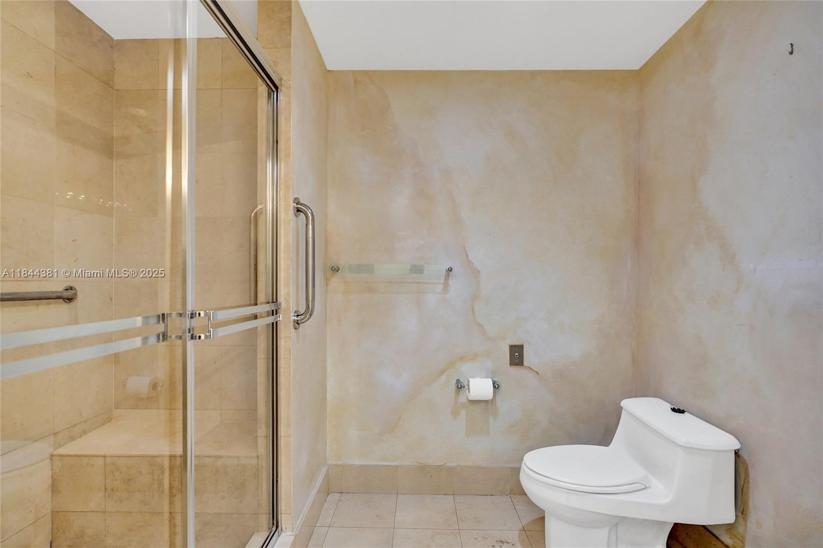 ATLANTIC II AT THE POINT - Residential Lease