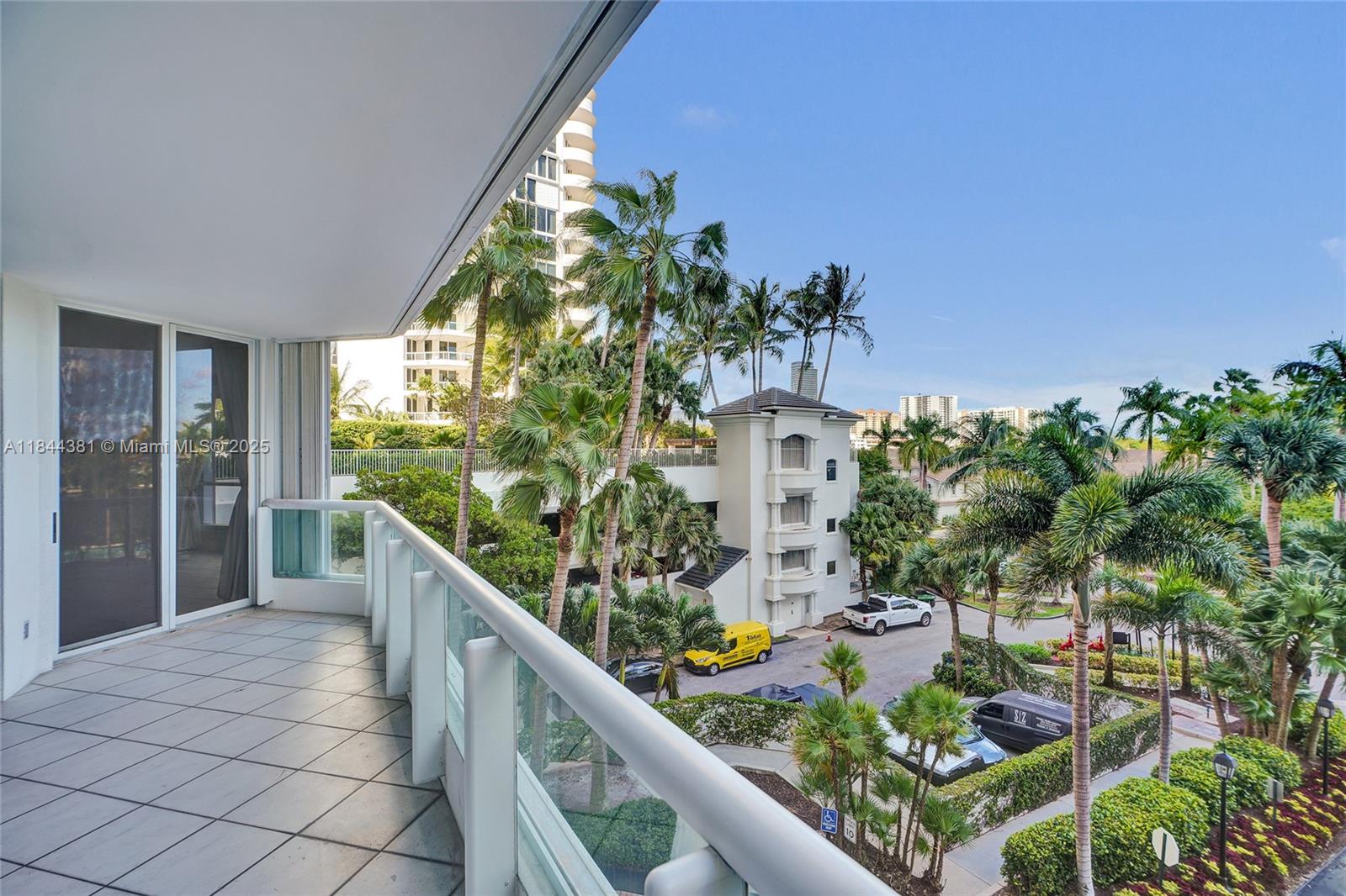 ATLANTIC II AT THE POINT - Residential Lease