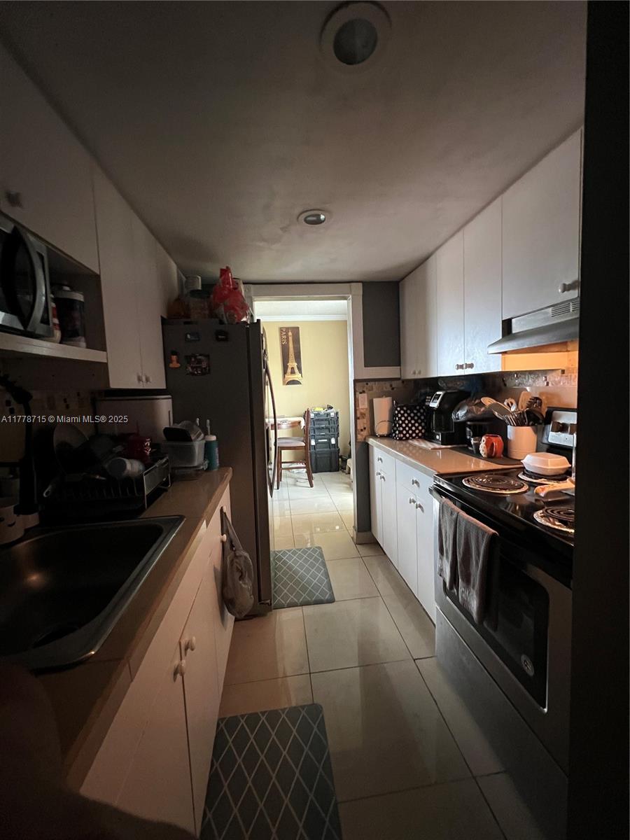 EL PARAISO CONDO - Residential