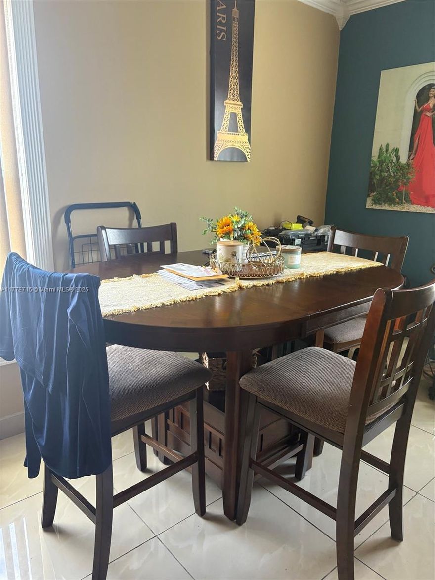 Beautiful updated unit in the heart of Little Havana.  Central location, easy access to downtown, the Gables and the Grove