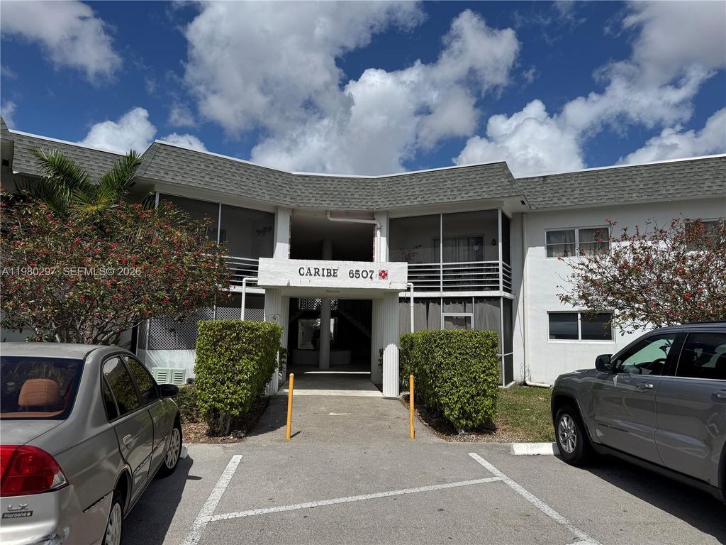 Photo of 6507 Winfield Blvd #111AC, Margate, FL 33063 (MLS # A11980297)