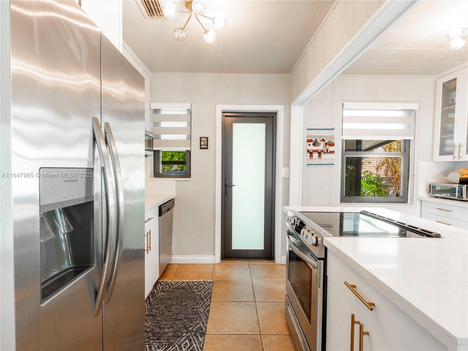 REV PL OF COUNTRY CLUB ES - Residential