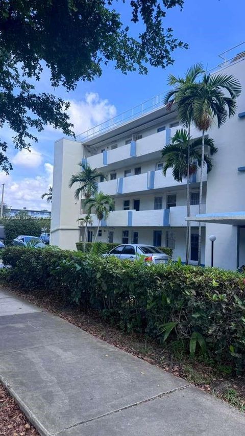 1701 NE 191st St A104 Miami FL 33179