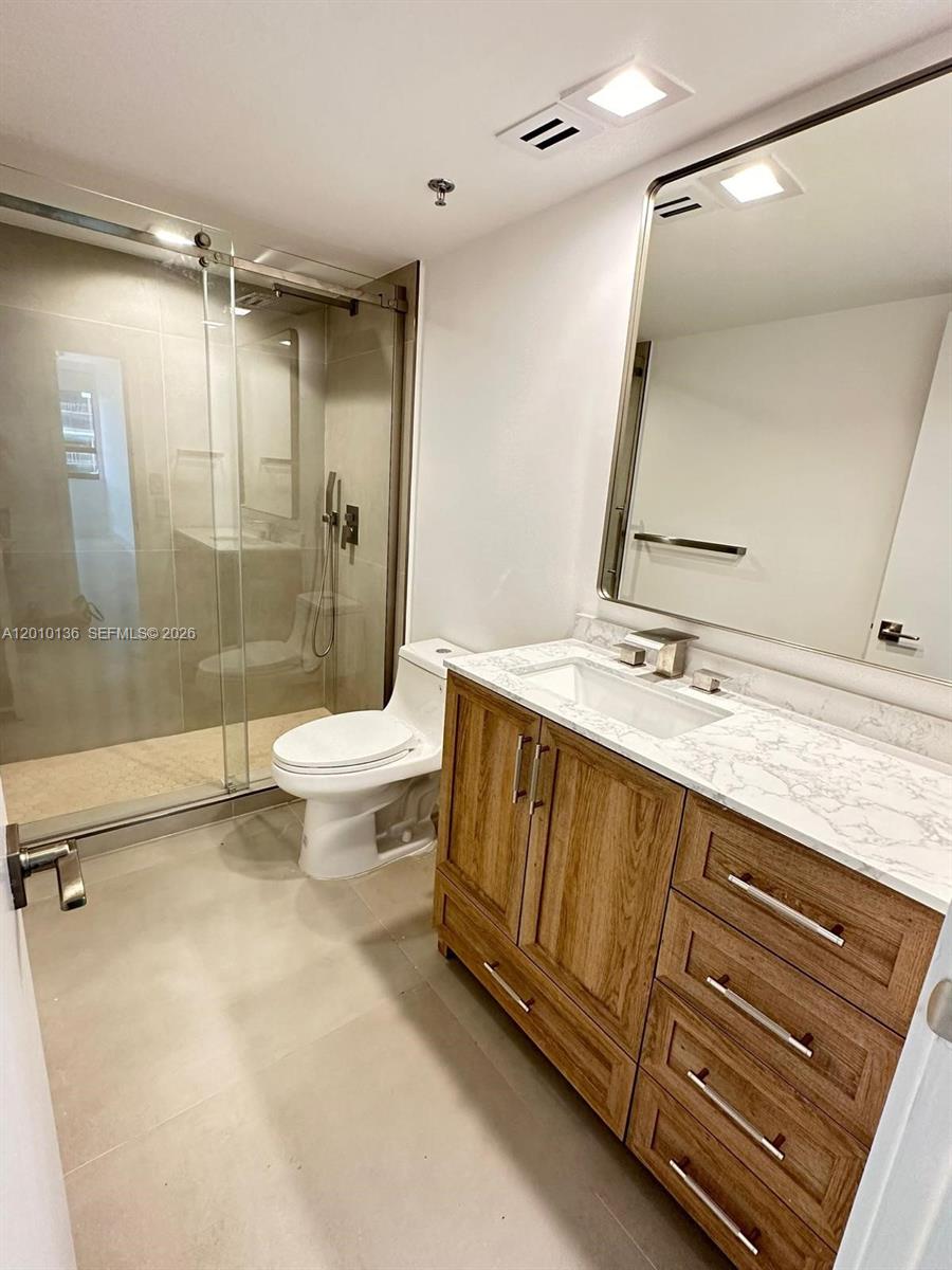KENILWORTH CONDO - Residential