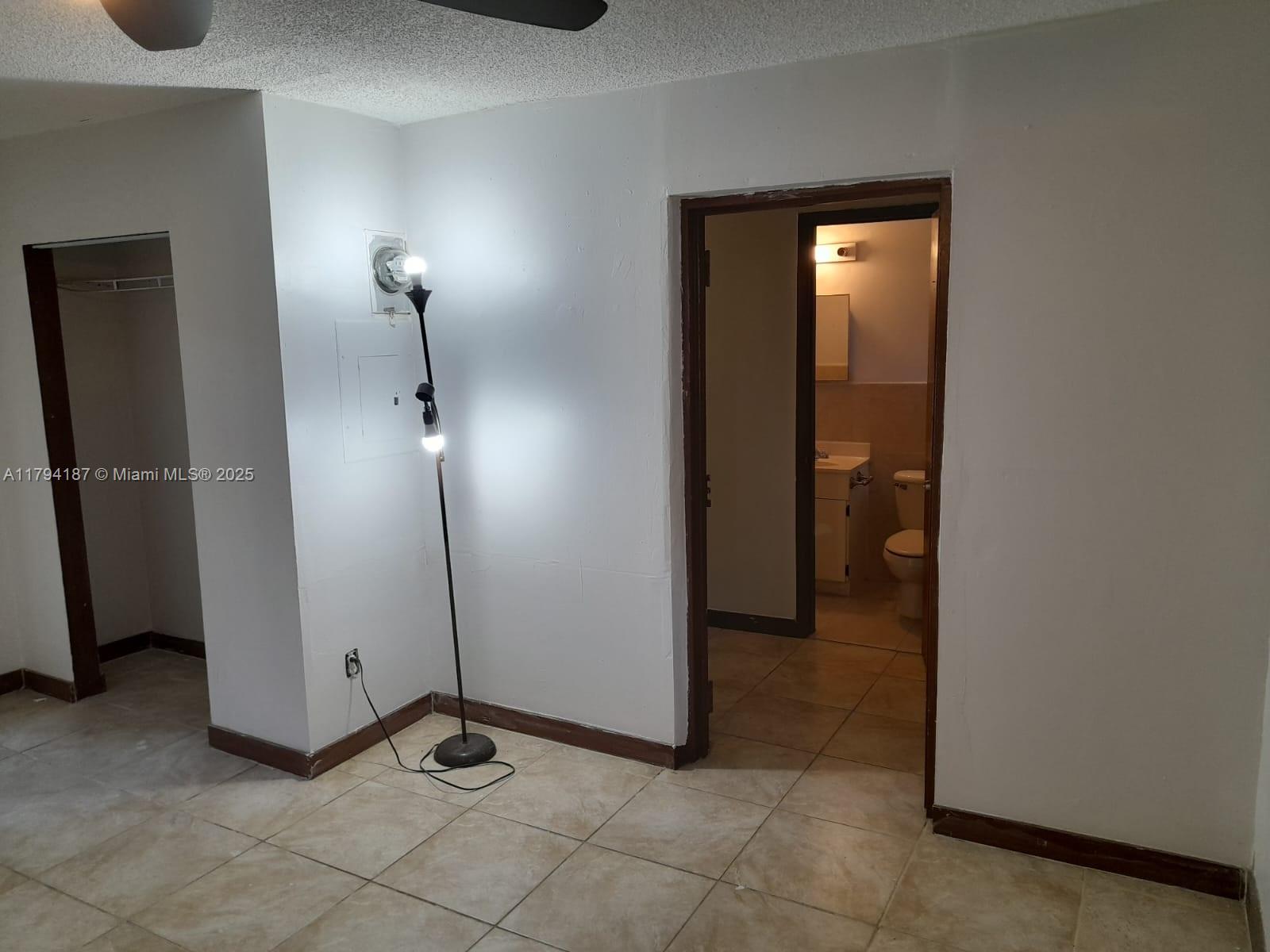 343 W 42nd St