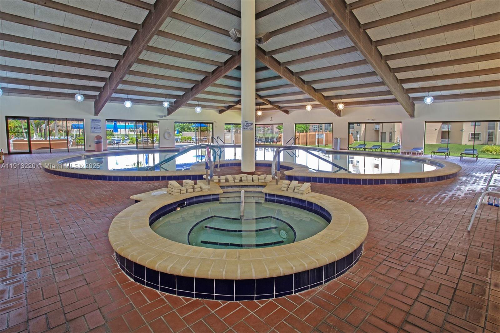 SUNRISE LAKES 82 CONDO - Residential