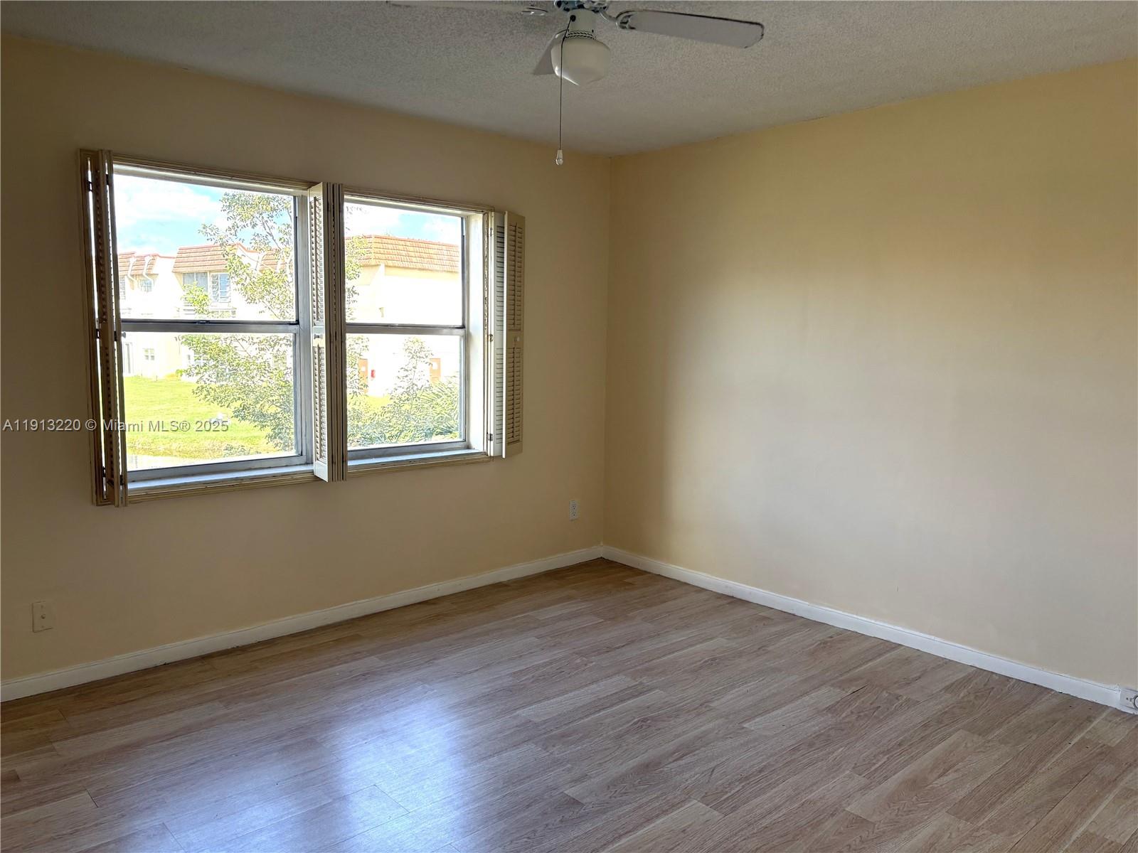 SUNRISE LAKES 82 CONDO - Residential